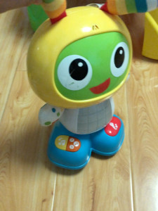 费雪唱跳能手贝贝音乐智能音乐公仔娃娃 宝宝玩偶公仔玩具dlm