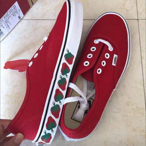 vans红色小草莓