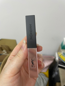 ysl小粉条202 粉晶红栗 仅试色一次 海淘买的 盒子被别