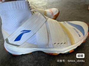变色龙四代 高端羽毛球鞋 42.5码 各大平台都断货了 高帮