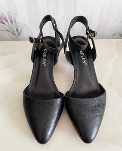 圣帝罗阑高跟鞋