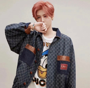 gucci 鹿晗 同款 44码 牛仔logo外套 全新带吊牌