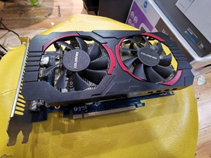 七彩虹镭风rx560