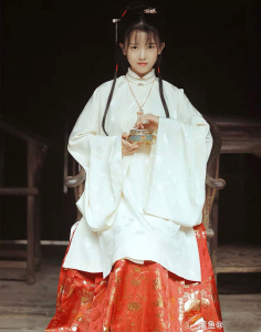 兰若庭 汉服 太平有象白色上袄l码 红色织金m 红色马面裙