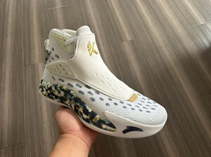 46安踏篮球鞋kt5老兵节克莱汤普森5高帮球鞋