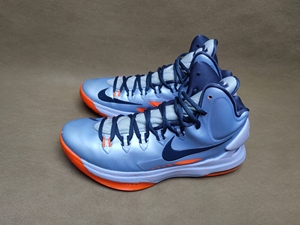 00tb357754262淘宝nike耐克官方kd trey 5 v,42码鞋底子有点磨损0人