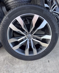 大众途锐轮毂20寸