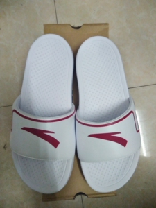 安踏赞助国家队东京奥运会拖鞋,男女同款40码,全新带原盒.