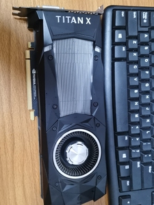 帕斯卡泰坦x,12g显存.