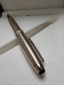 万宝龙 钢笔 老立体几何 m尖 全新未使用