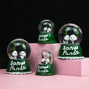 40款创意卡通树脂小水晶球摆件发光雪花水球学生生日礼物厂家