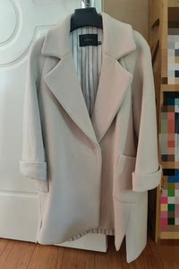 DESIGNICE/迪赛尼斯女士短大衣，商场专柜购入，89.