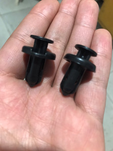 本田思域前保险杠卡扣