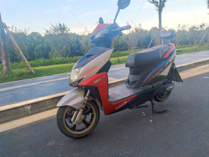 台铃战狼十八代电动车,72v32a大电量,车子自带蓝牙音响