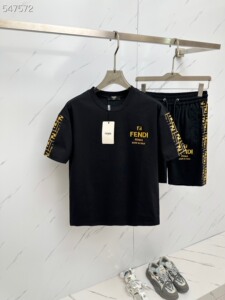 fendi芬迪最高版本老佛爷怪兽字母短袖休闲运动套装 透气舒_阿里巴巴