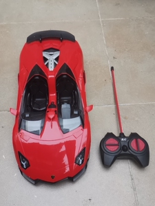 兰博基尼儿童玩具遥控车.9.9新.基本没怎么玩过.买一送一.