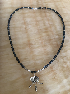 全新,奥地利水晶,s925泰银项链.链长:45厘米左右.吊坠