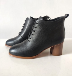 000人付款淘宝佰莉文官方旗舰店奧古斯都红科正品女鞋短靴2021年新款