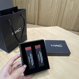 mac口红套盒,包邮,朋友在专柜上班送的!口红太多用不到.经