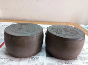 蟋蟀盆  袁鸿石款   大年份和尚盆1对   口径11.
