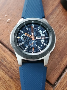 三星手表 s4  美版lte大内存版,型号r805u,46m