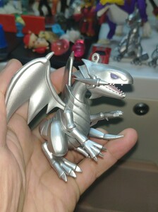 怀旧老玩具 万代正版游戏王手办 青眼白龙_阿里巴巴找货神器