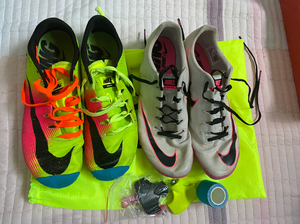 nike fly3里约绝版配色钉鞋黄金码码:42.5 体考