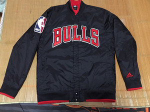阿迪赞助 nba芝加哥公牛队 出场服外套夹克