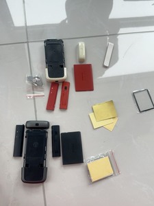 诺基亚5700手机壳  红色  黑色各一套  不是原壳  红