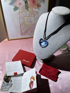 baccarat巴卡拉爱心款蓝色水晶项链,未使用保存品,成色