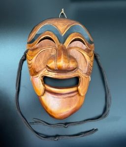 t_1484399217487_0904淘宝韩国河回假面人物 屏山假面0人付款68.