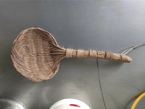 榆树细枝编织 笊篱,东北农村宝贝,捞小米饭用的,一直留着没有
