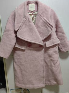 地素粉色大衣 实体店购入 2000左右 大翻领还有颜色特别喜