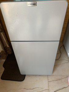 航天电器56升双门迷你小冰箱,正常使用,860mm高度