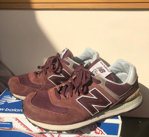 新百伦574酒红色