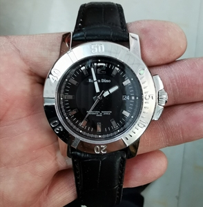 罗樊迪诺二手瑞士sw200机芯自动机械手表.表径42走时精准