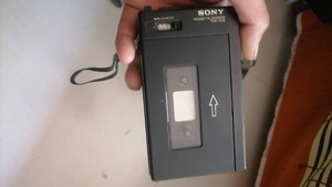 Sony/索尼   TCM-100B经典随身听，Sony 磁