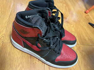 乔丹aj1黑红经典配色 38.5 鞋型偏瘦38码数的小姐姐也