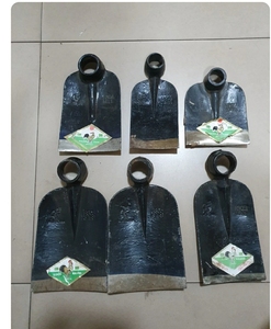 7_8时年代出口非洲的,中国名牌,正宗雄鸡牌,全新老锄头锻打