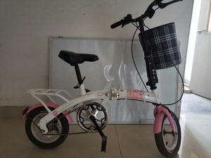 捷马折叠自行车，儿童，成人均适用，座椅车把可调，收纳方便。因