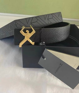 劲霸皮带小金人