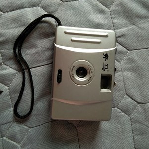 奔马老式胶卷相机,不知道能不能用