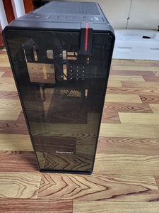 鑫谷光韵7plus瑕疵机箱,外表有磕碰,支持atx大板,散热