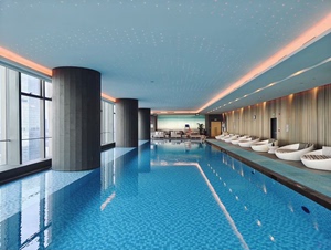 深圳湾万丽酒店45楼游泳健身次卡，普通游泳馆的价格就能享受五