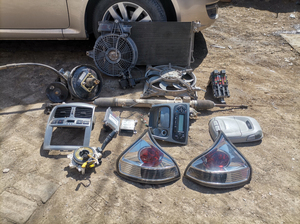 江淮瑞鹰拆车件,尾灯 助力泵 空调开关,冷凝器电子扇,刹车大