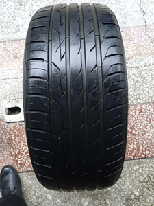 00锦睿锦睿315淘宝盛泰3a轮胎,235 45 18 98y,4只,21年17周0人付款