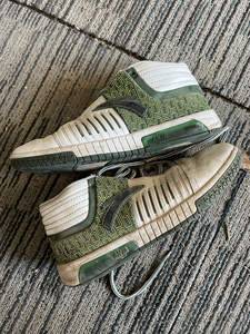 2012款,安踏,加内特篮球鞋,42码,5成新,没有盒子,包