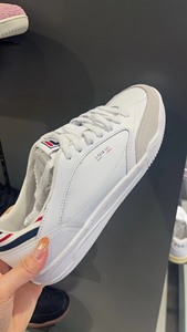 斐乐官方 2023 年 9 月发售的全新男鞋，找朋友韩国代购