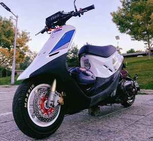 本田dio18期车架 四冲程125机头(不能上牌!)ho