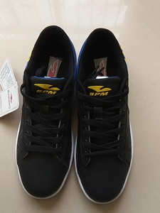 42码八匹马运动鞋